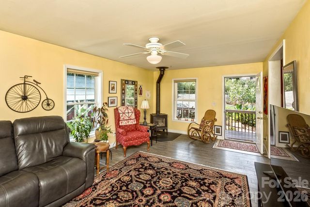 11 Dusty Lane, Leicester, NC 28748