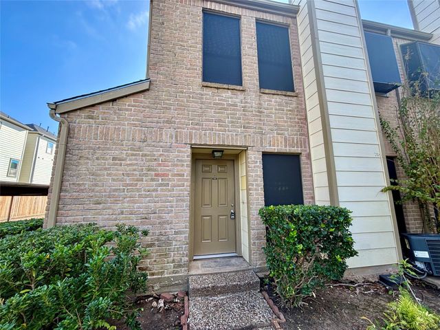 8299 Cambridge Street 2002, Houston, TX 77054