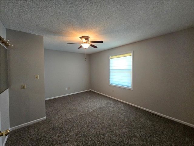 3605 SW Meyer Boulevard, Blue Springs, MO 64015