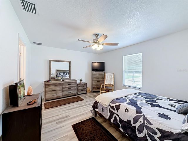 5870 SE 171ST COURT, Ocklawaha, FL 32179