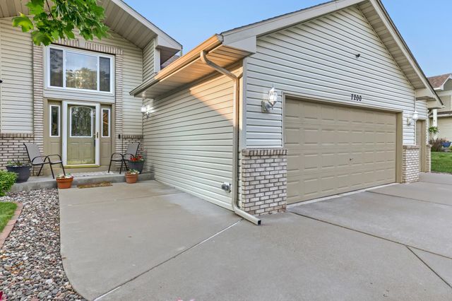 7200 89th Avenue N, Brooklyn Park, MN 55445