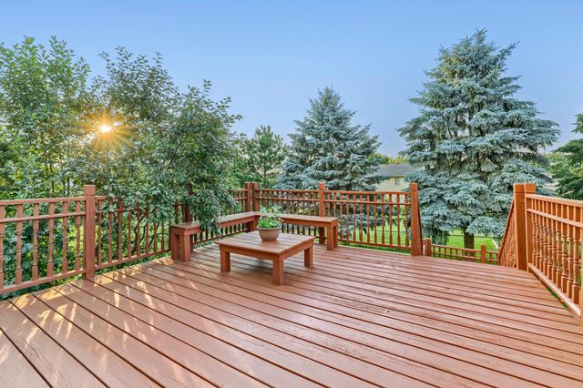 7200 89th Avenue N, Brooklyn Park, MN 55445
