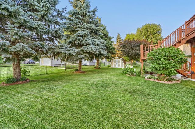 7200 89th Avenue N, Brooklyn Park, MN 55445
