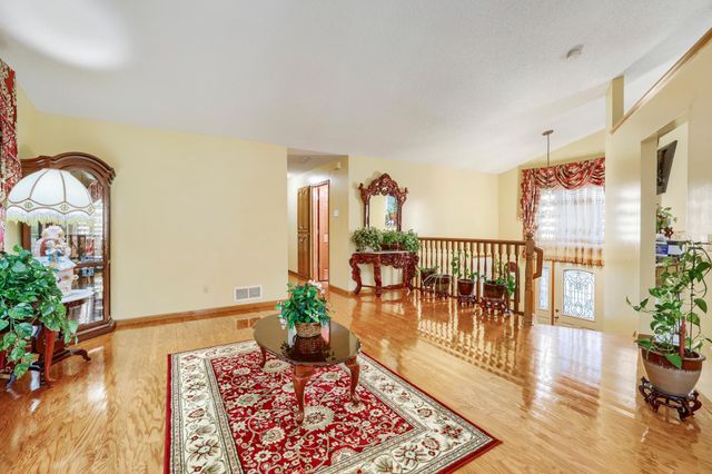7200 89th Avenue N, Brooklyn Park, MN 55445