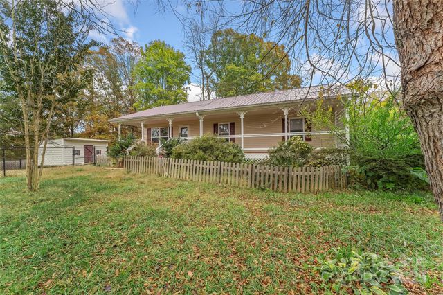 10 Haven Crest Lane, Fletcher, NC 28732