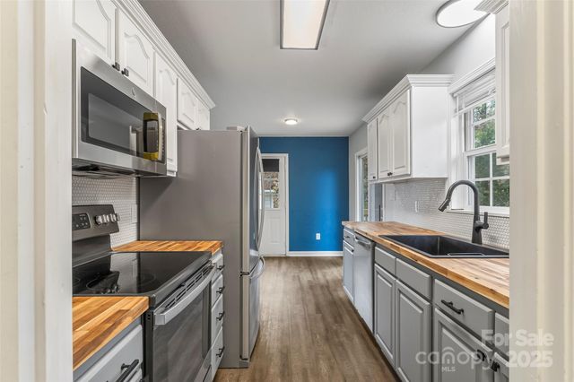 10 Haven Crest Lane, Fletcher, NC 28732