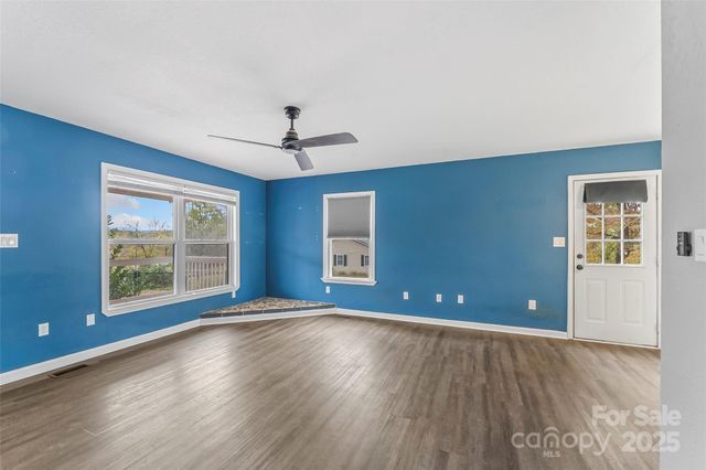 10 Haven Crest Lane, Fletcher, NC 28732