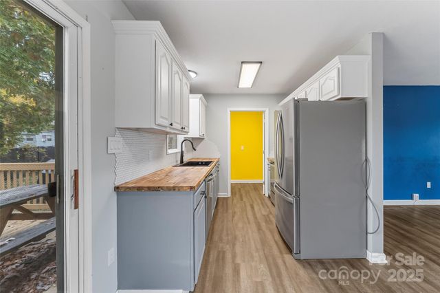 10 Haven Crest Lane, Fletcher, NC 28732