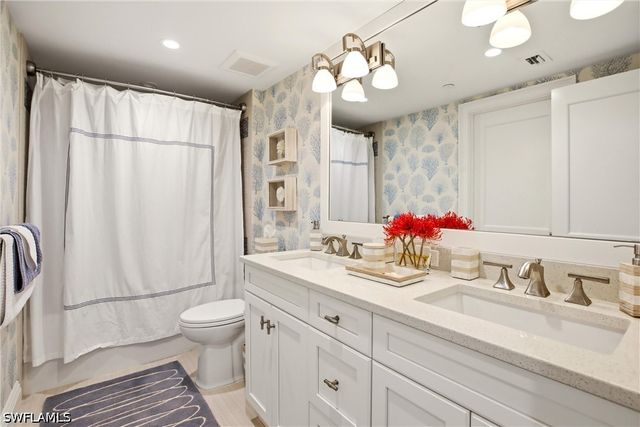 8171 Bay Colony DR 801, Naples, FL 34108