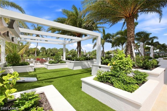 8171 Bay Colony DR 801, Naples, FL 34108