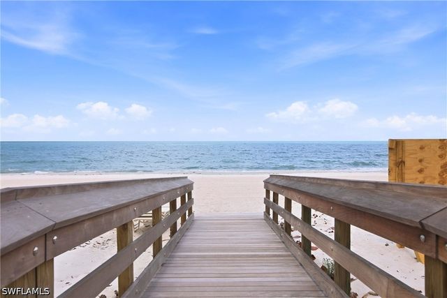 8171 Bay Colony DR 801, Naples, FL 34108