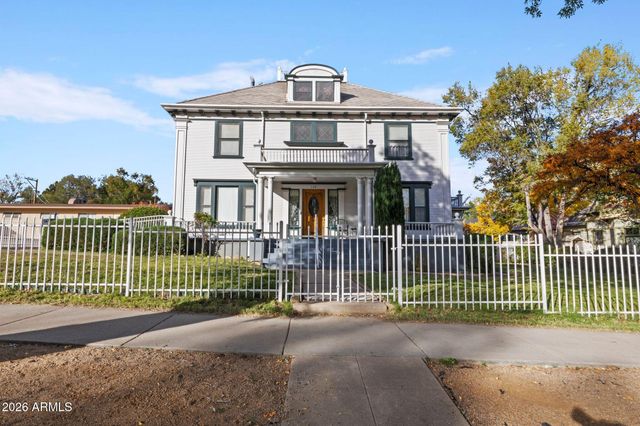 128 N MOUNT VERNON Avenue, Prescott, AZ 86301