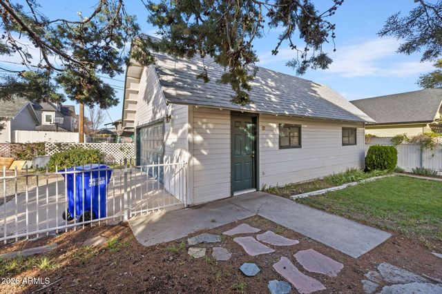 128 N MOUNT VERNON Avenue, Prescott, AZ 86301