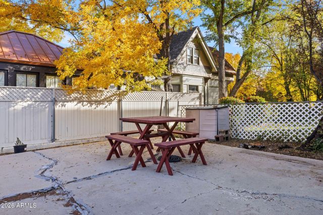 128 N MOUNT VERNON Avenue, Prescott, AZ 86301