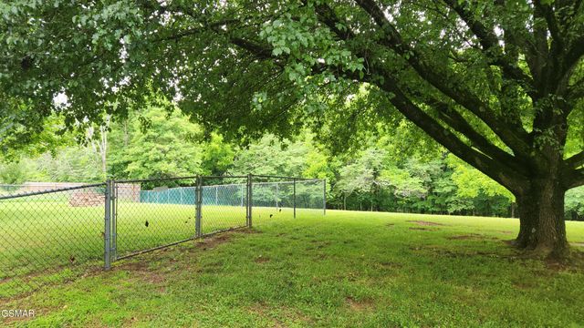 760 Gates Lane, Kodak, TN 37764