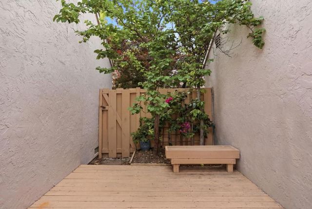 2524 Roblar Lane, Santa Clara, CA 95051