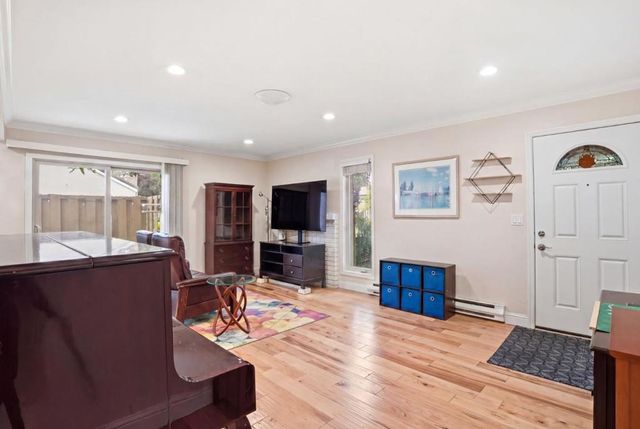 2524 Roblar Lane, Santa Clara, CA 95051