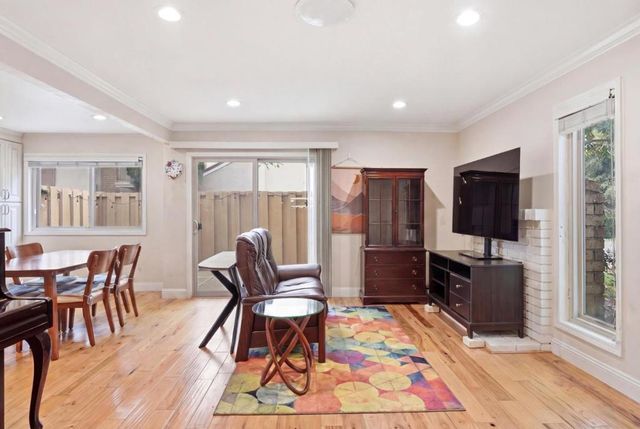 2524 Roblar Lane, Santa Clara, CA 95051