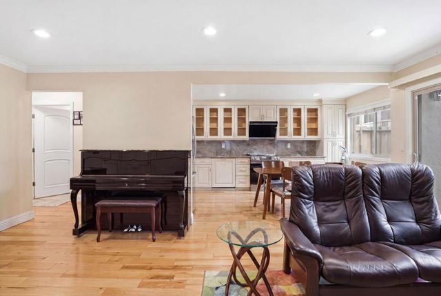 2524 Roblar Lane, Santa Clara, CA 95051