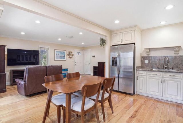2524 Roblar Lane, Santa Clara, CA 95051