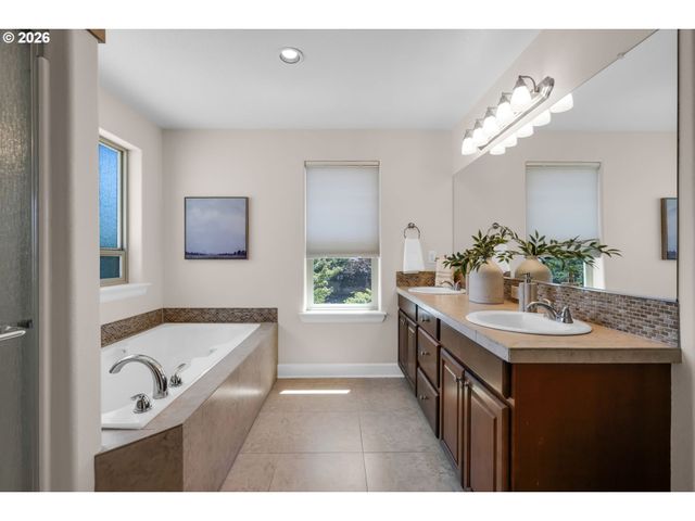 10680 Sw LONDON Ln, Wilsonville, OR 97070