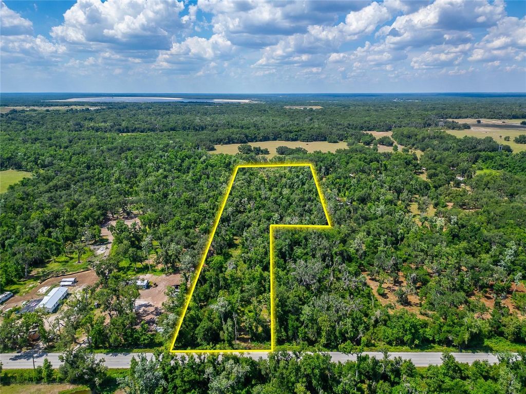 672 HIGHWAY, Lithia, FL 33547