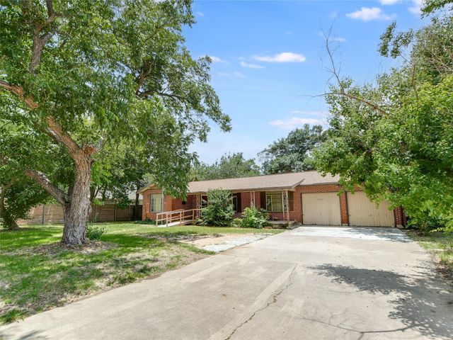 2901 W 45th ST, Austin, TX 78731