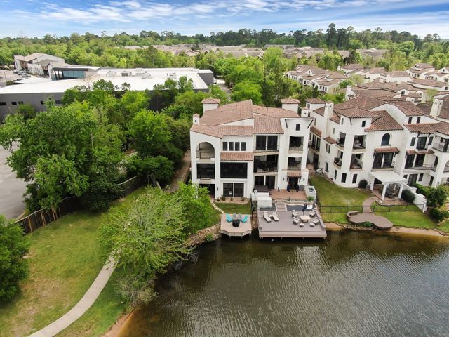 22 Lakeside Cove, The Woodlands, TX 77380