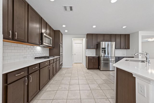 4027 Lake Cypress Circle, Houston, TX 77068