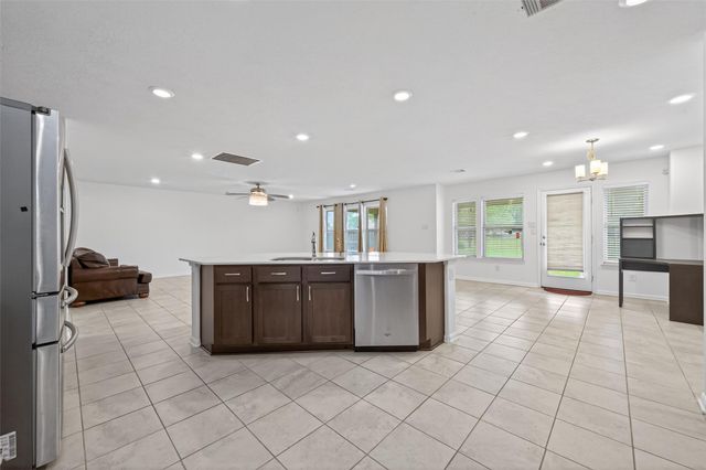 4027 Lake Cypress Circle, Houston, TX 77068