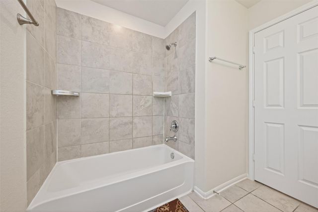 4027 Lake Cypress Circle, Houston, TX 77068