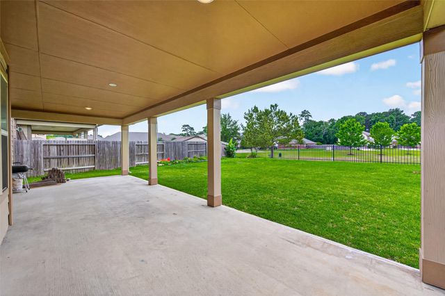 4027 Lake Cypress Circle, Houston, TX 77068