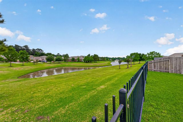 4027 Lake Cypress Circle, Houston, TX 77068