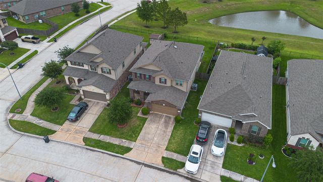 4027 Lake Cypress Circle, Houston, TX 77068