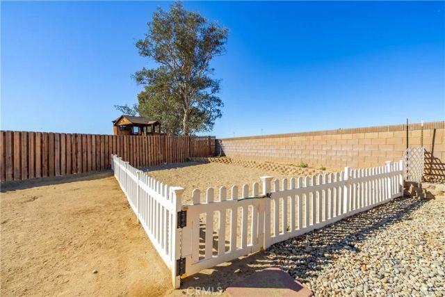 3301 Toby, Rosamond, CA 93560