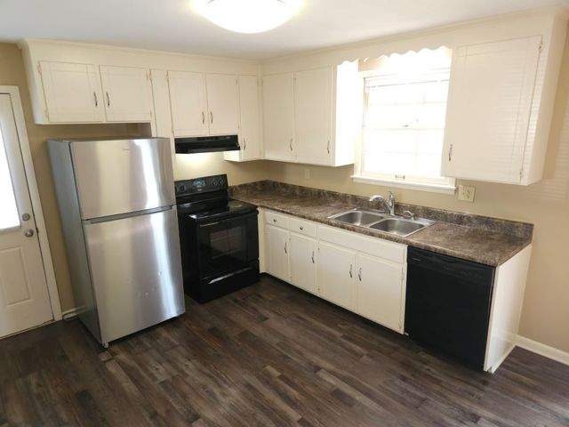 8613 Hooper St, Murfreesboro, TN 37129