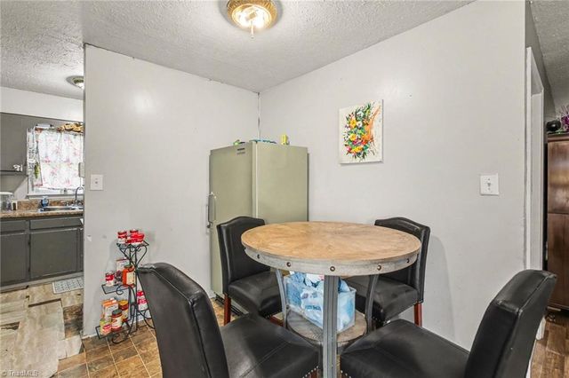 209 7th Street, Burlington, NC 27215