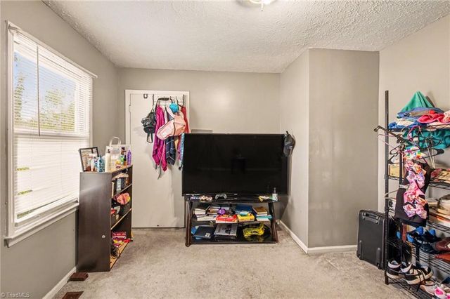 209 7th Street, Burlington, NC 27215