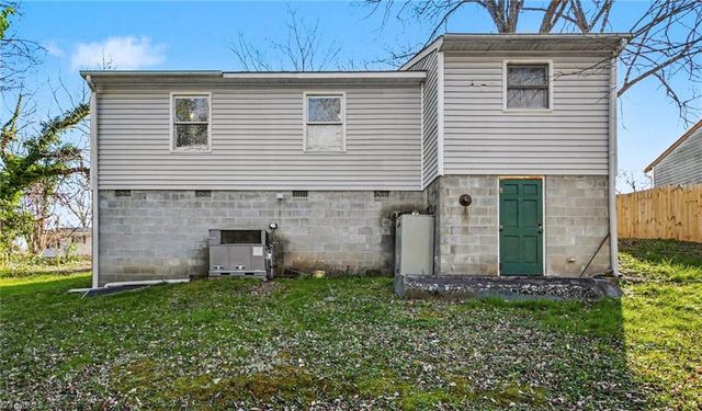 209 7th Street, Burlington, NC 27215