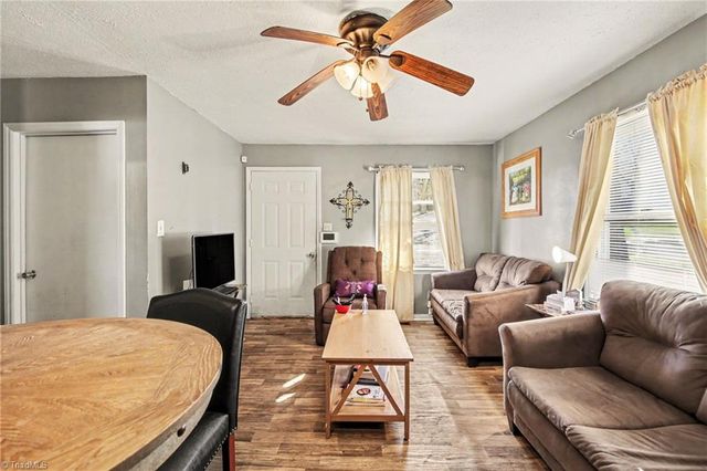 209 7th Street, Burlington, NC 27215