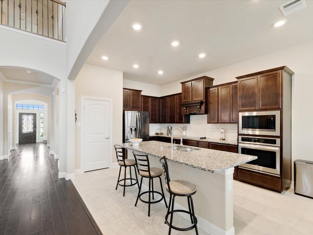 614 Woodridge Drive, Oak Point, TX 75068