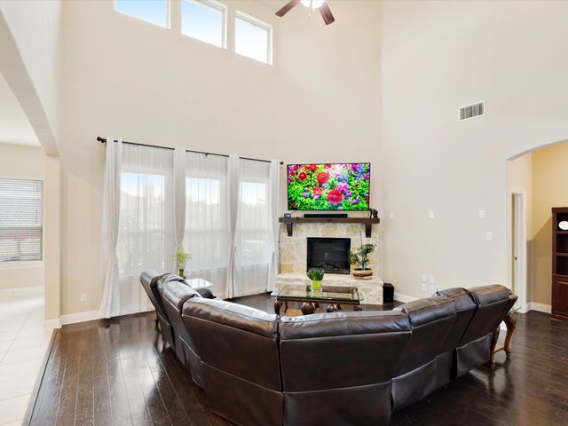 614 Woodridge Drive, Oak Point, TX 75068