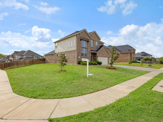 614 Woodridge Drive, Oak Point, TX 75068