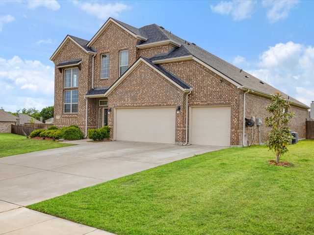 614 Woodridge Drive, Oak Point, TX 75068