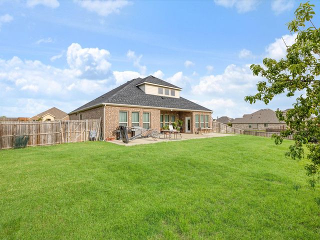 614 Woodridge Drive, Oak Point, TX 75068