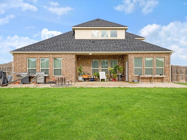 614 Woodridge Drive, Oak Point, TX 75068