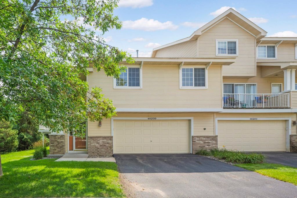 4820 Underwood Lane N D, Plymouth, MN 55442