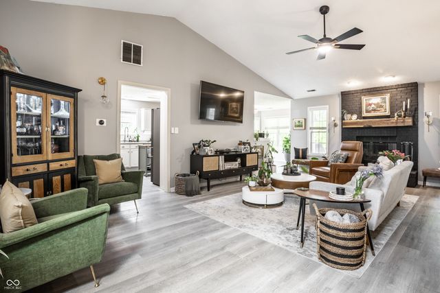 25 W Quail Wood Lane, Westfield, IN 46074