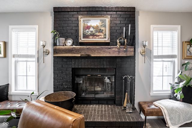 25 W Quail Wood Lane, Westfield, IN 46074