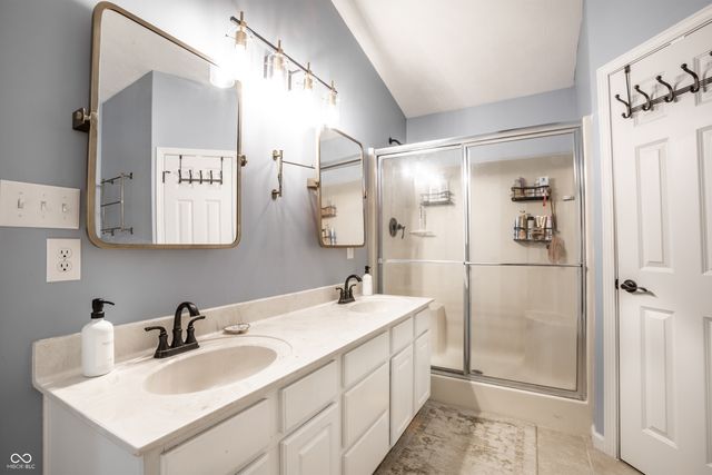 25 W Quail Wood Lane, Westfield, IN 46074